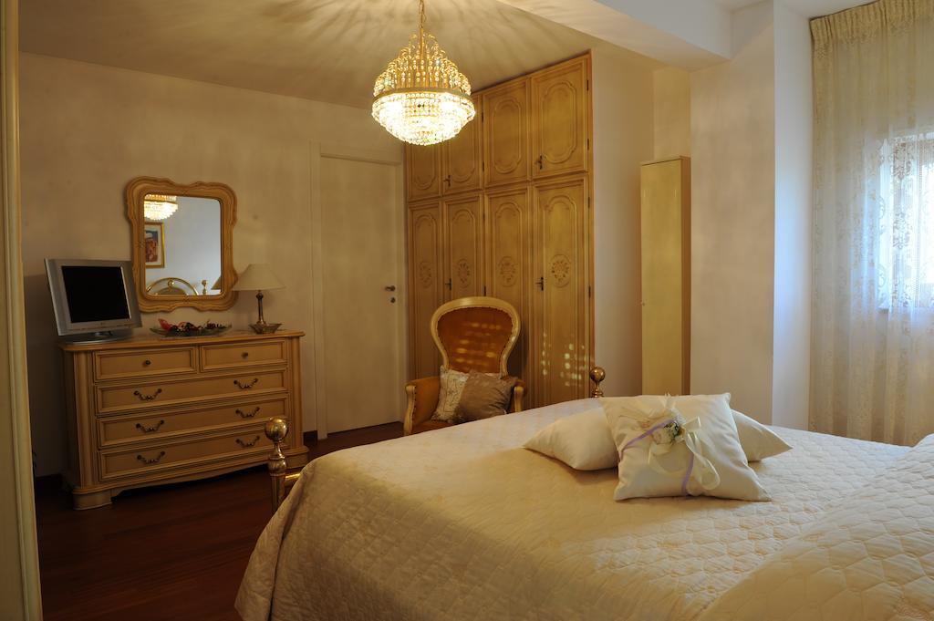 ماتيرا B&B Il Cielo Sui Sassi الغرفة الصورة